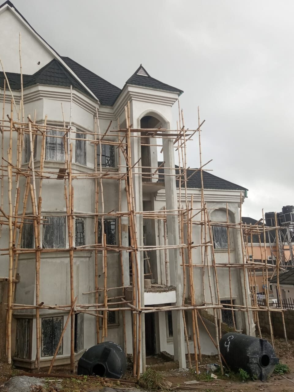 4-Bedroom Detached Duplex with Basement Apartment