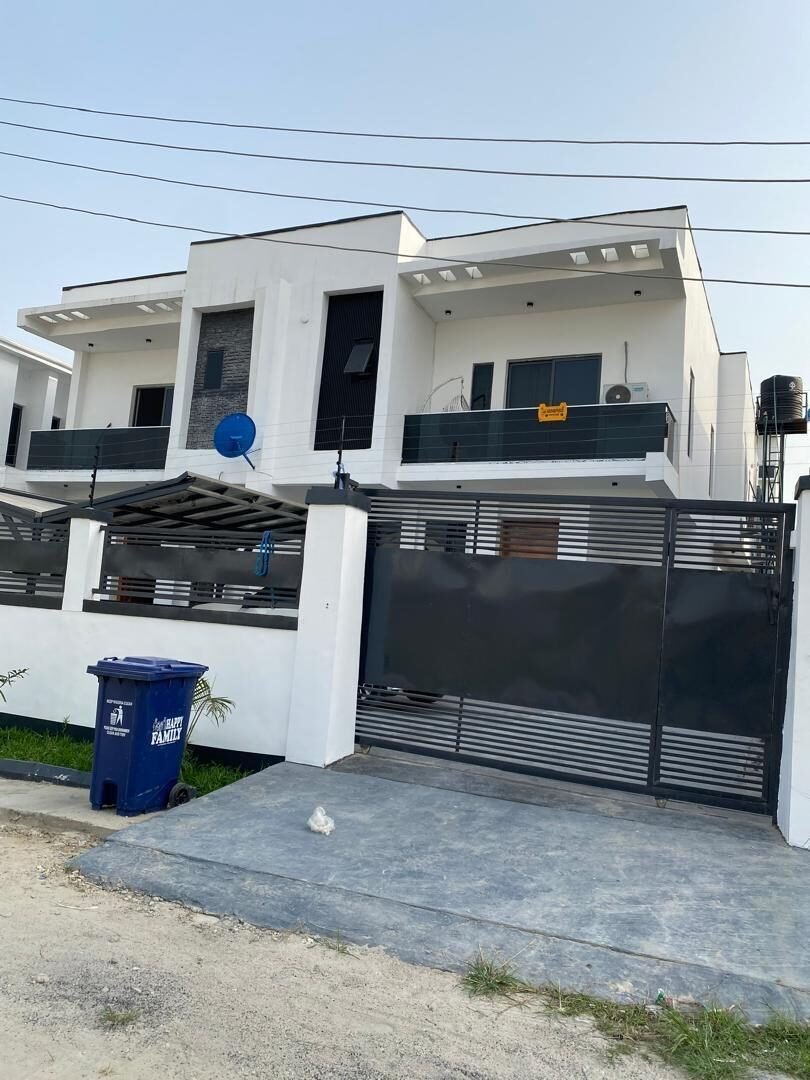 3 BEDROOM DUPLEX